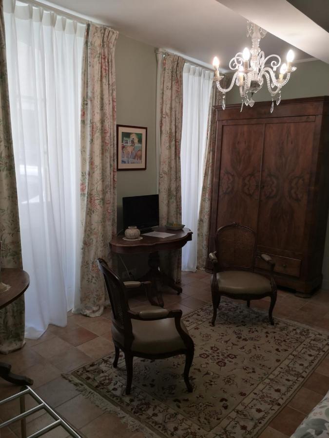 Les Chambres De L'Horloge 雷克图尔 外观 照片